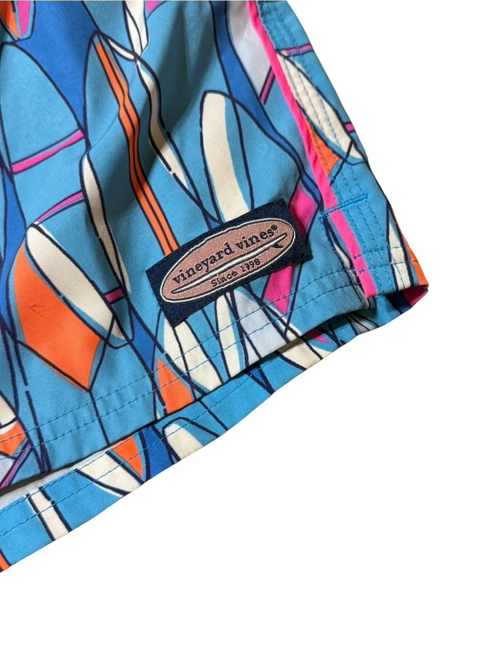 Vineyard Vines Boys M 12-14 Chappy Swim Trunks Blue Retro Surfboard Print Lined